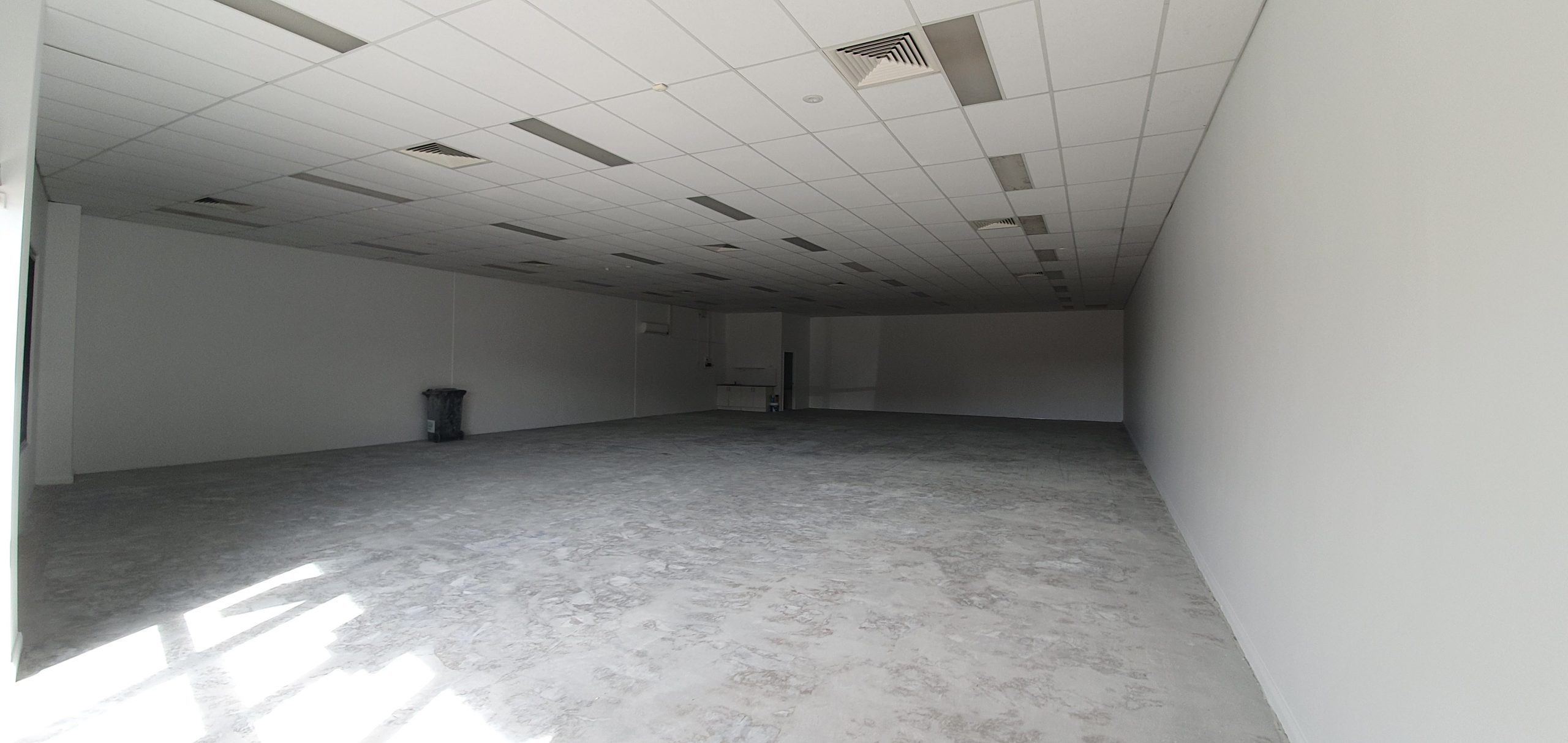 Read more about the article Strip-Out Contractors in Perth: The Team You Call When the Lease Is Ending and Time’s Ticking